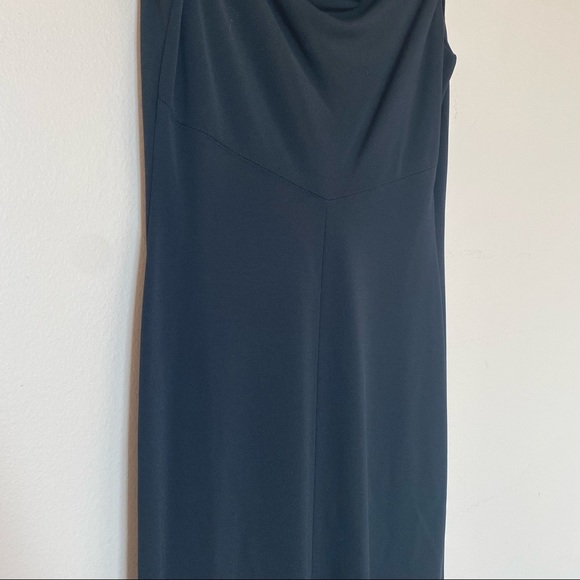 Sleek Black Sleeveless Midi Dress with Cowl Neckline - Picture 4 of 8